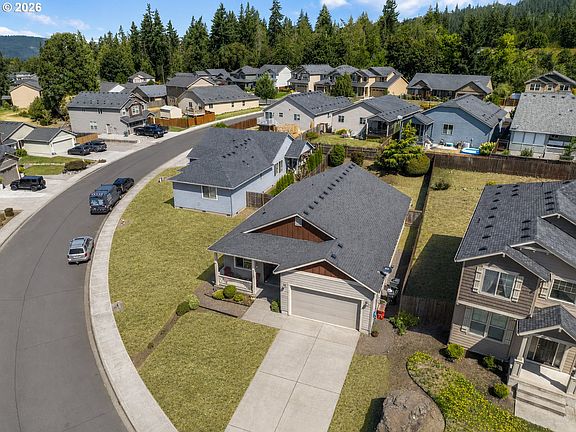 3rd image of 202 Rocky Meadow Dr