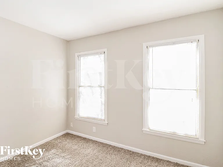 3516 Revere St — Photo 12