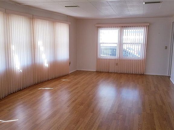 2nd image of 5208 Bel Air Ave
