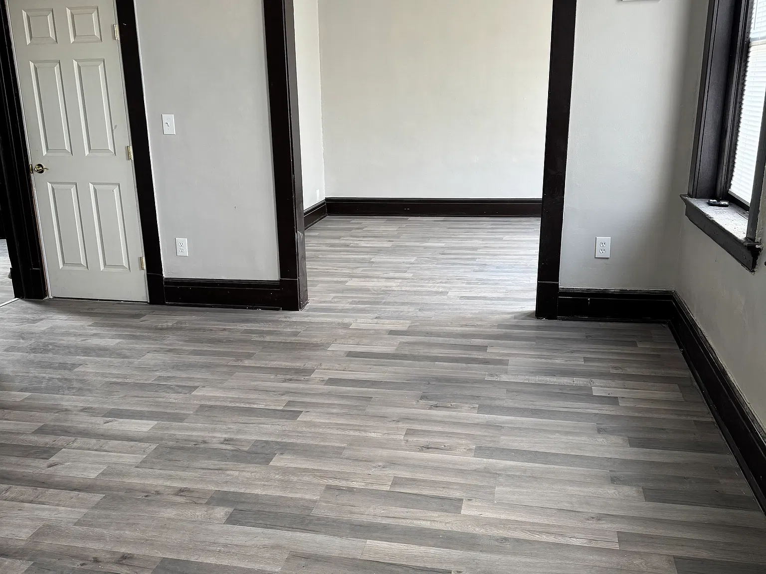 2 bed, $1,200 — Photo 2