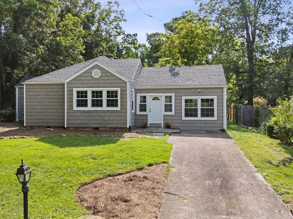 958 Signal Rd, Signal Mountain, TN 37377