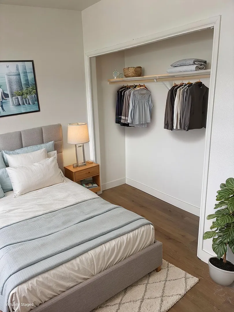 Columbia View Apts — Photo 4