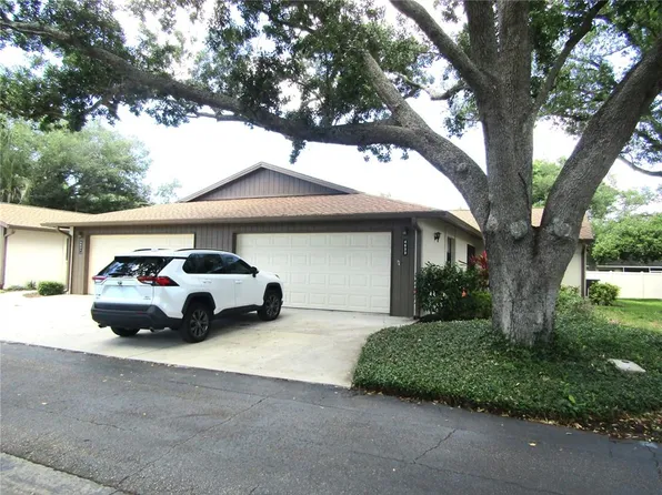4633 Oak Hill Dr #13, Sarasota, FL 34232
