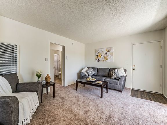 2nd image of 14731 Sherman Way #2266741