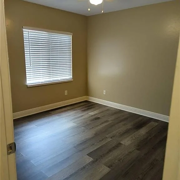 1503 SW 48th Ter — Photo 15