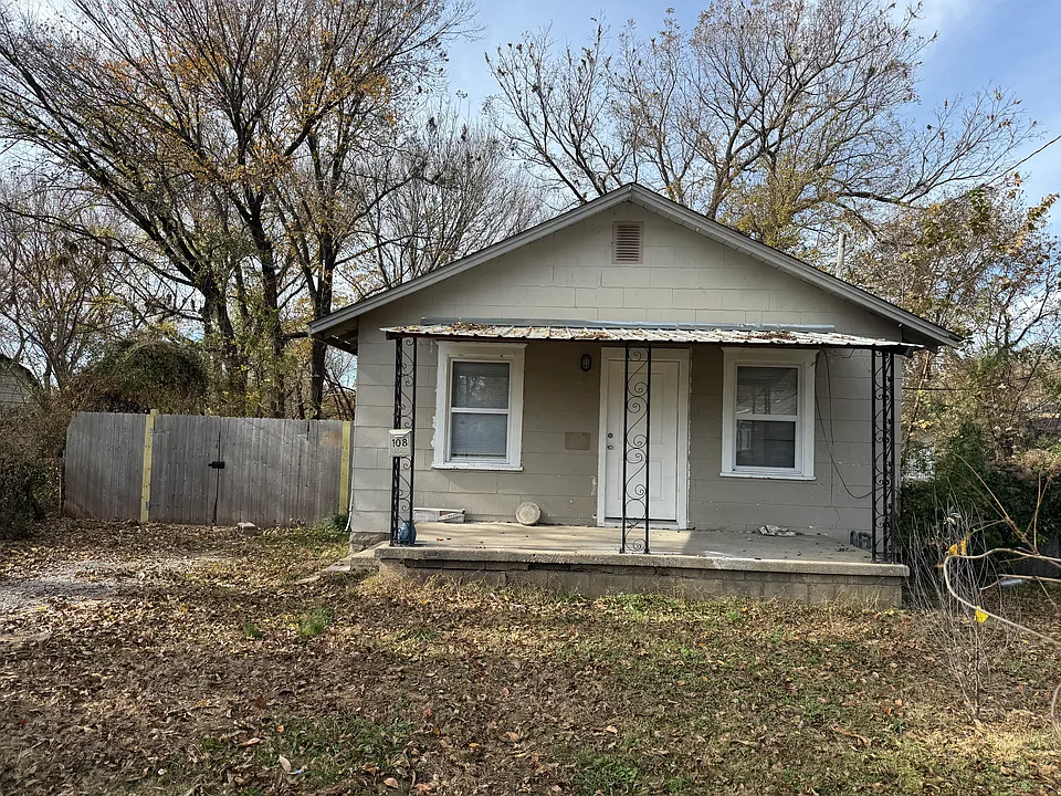 108 N 48th West Ave