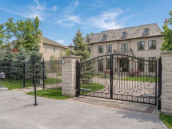 2nd image of 9 Thornbank Rd