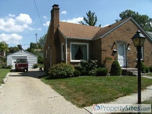 1st image of 2216 Coit Ave NE