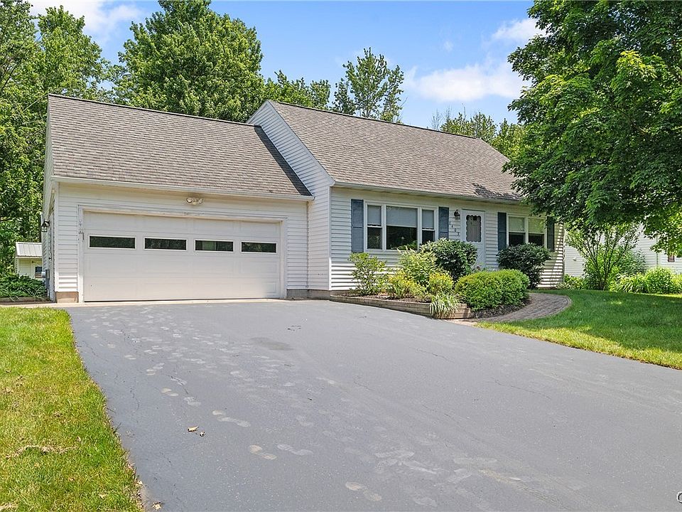 1st image of 8403 Zenith Dr