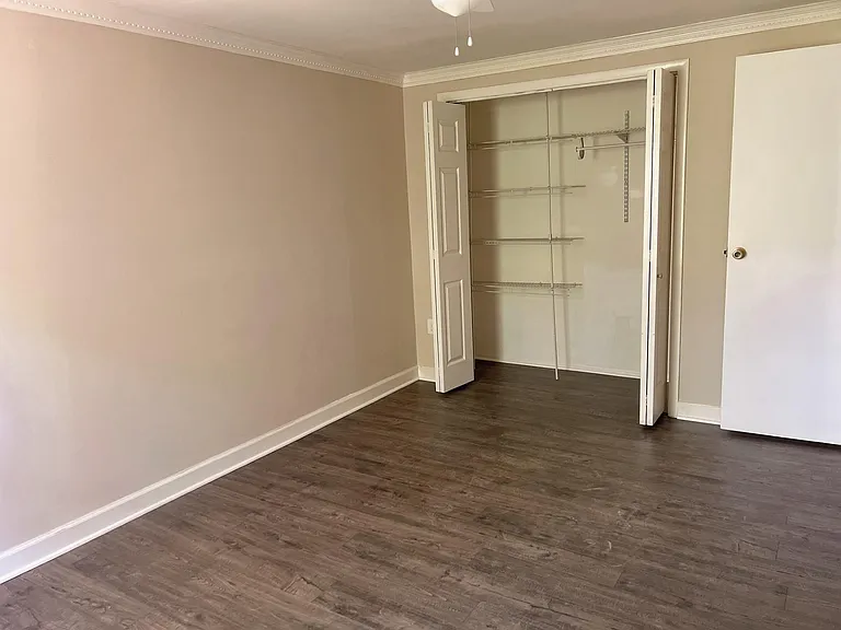 118 Middle Point Ct — Photo 18