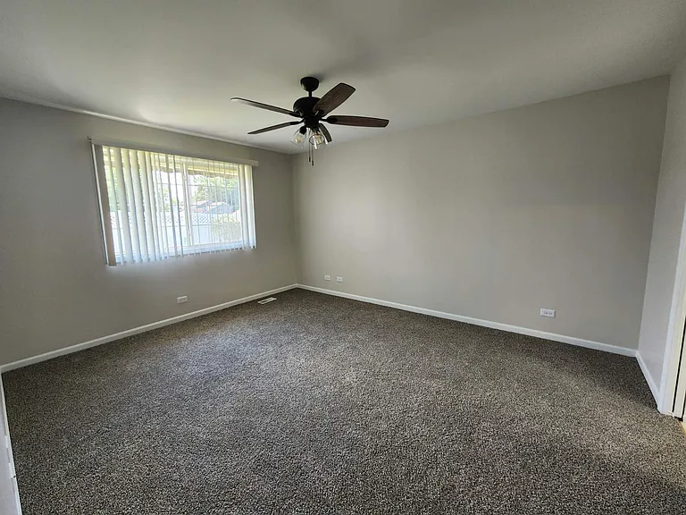 1658 Pine Ridge Cir — Photo 9