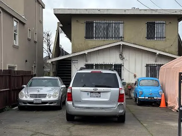 2425 E 21st St, Oakland, CA 94601