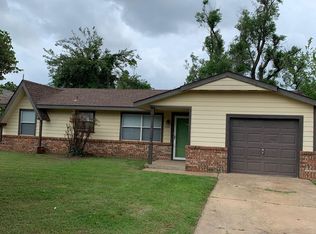 1721 Serenade Dr, Midwest City, OK 73130