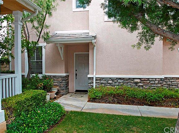 2nd image of 28435 Mayfair Dr