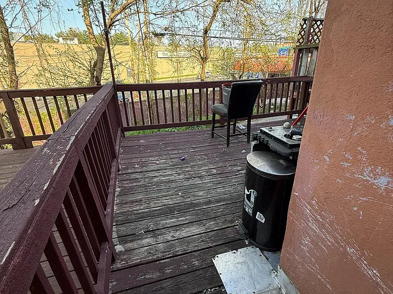 411 Timberlake Rd — Photo 15