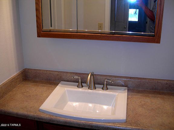 3rd image of 6655 N Canyon Crest Dr