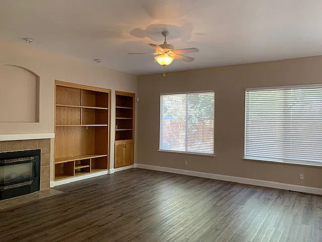 3 bed, 2436 sqft, $2,995 — Photo 3