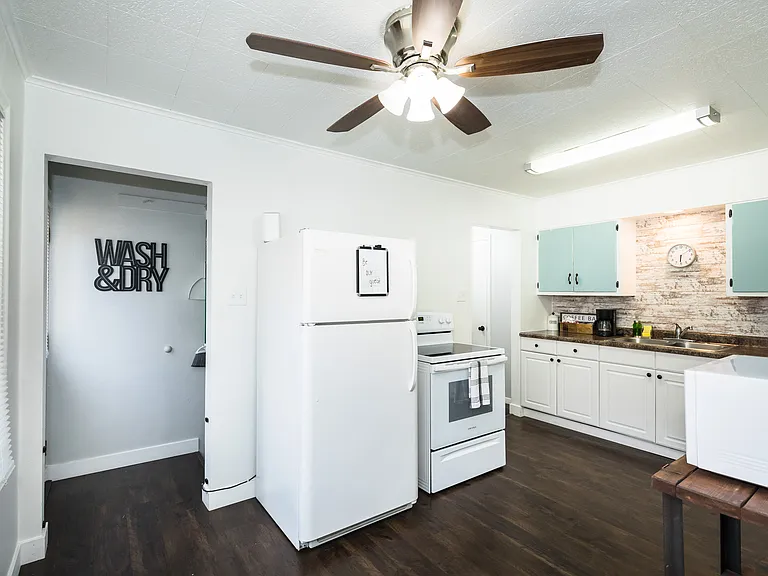 7102 Cedar Ave S — Photo 10