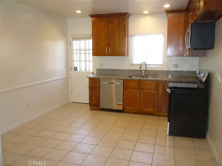 2317 Marshallfield Ln #B — Photo 9