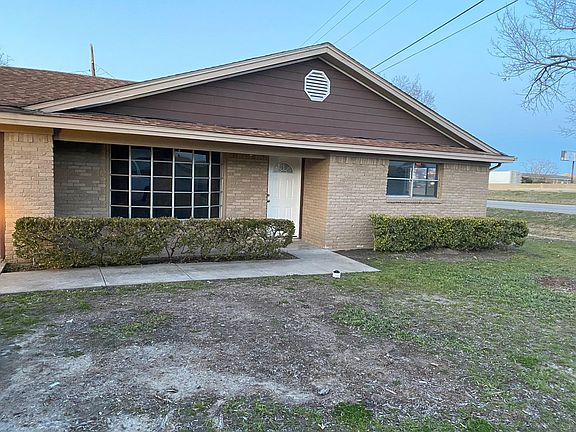 2nd image of 2400 Beverly Dr