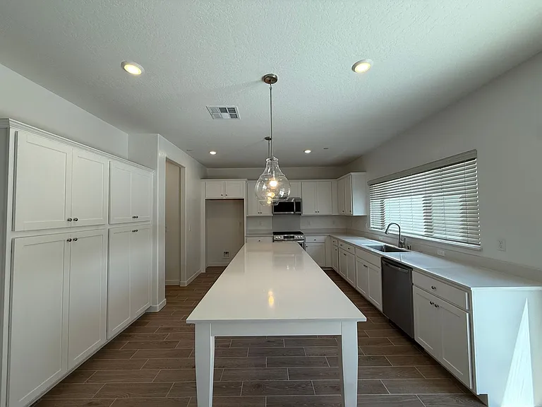 1036 Fruitwood Ave — Photo 11