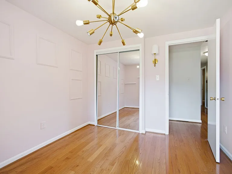 10805 Southall Dr — Photo 24