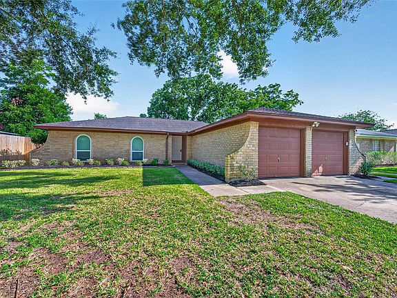 3rd image of 22823 Merrymount Dr