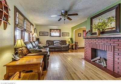5th image of 1784 Saratoga Ave
