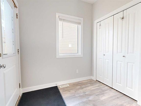 3rd image of 9517 N 113th Ave