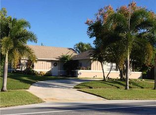 407 La Mancha Ave, Royal Palm Beach, FL 33411