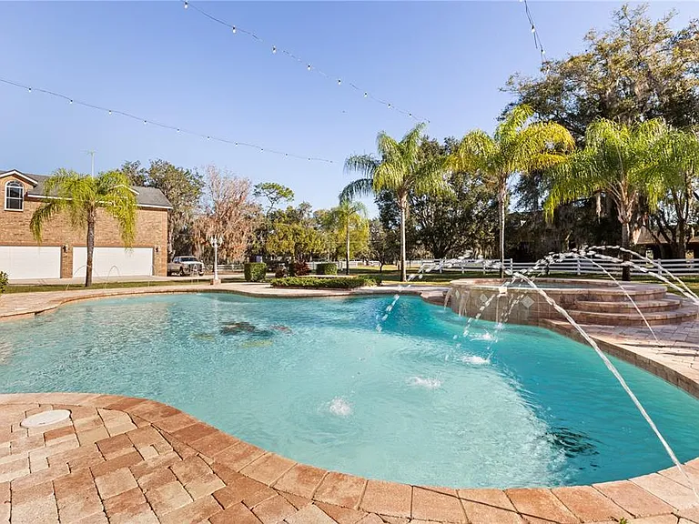1501 Lake Markham Rd — Photo 50