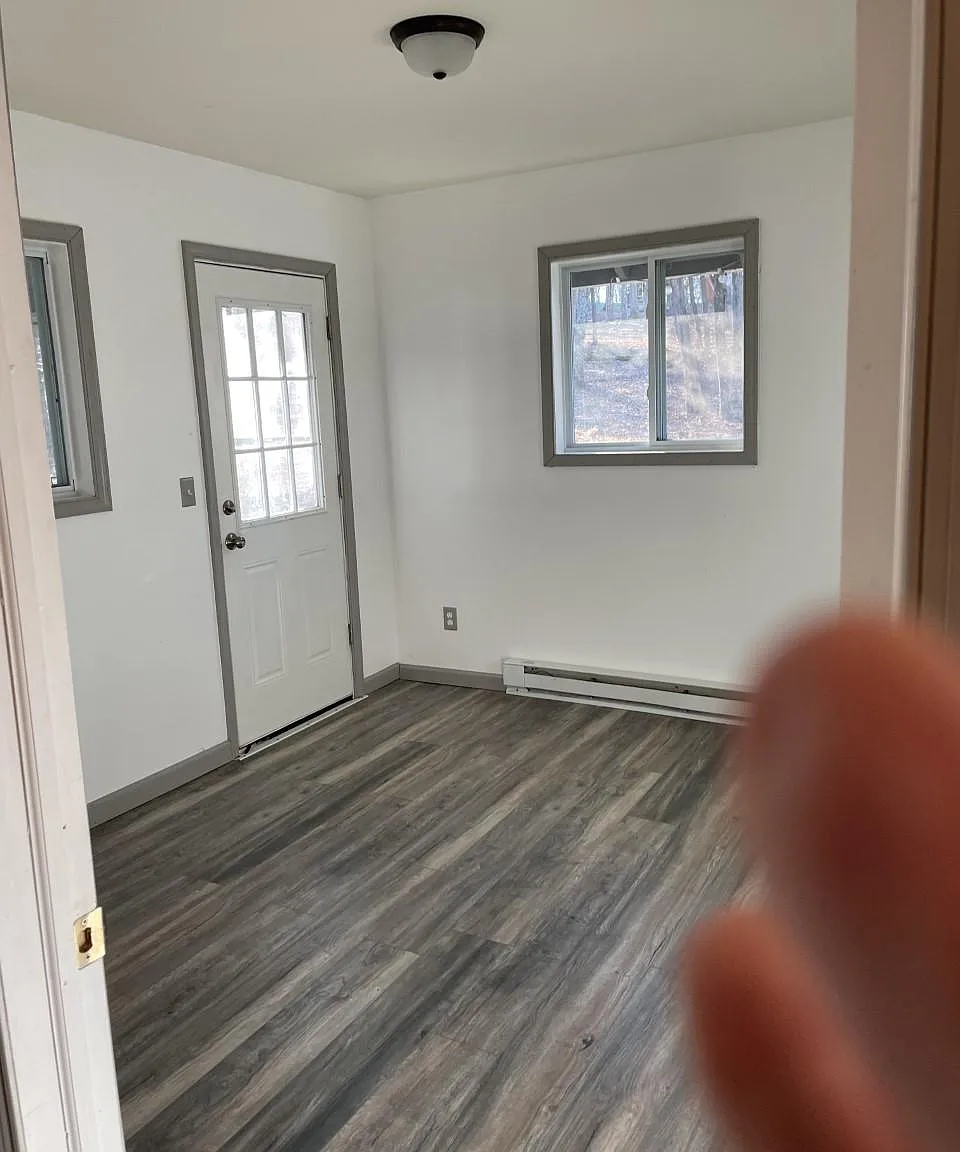 2 bed, 900 sqft, $1,800 — Photo 3
