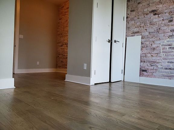 3rd image of 368 Chauncey St #2F