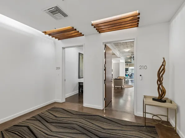 3030 Bryan St Suite 209, Dallas, TX 75204