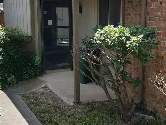 2nd image of 1431 W Braker Ln #A