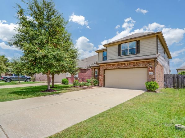 6879 Dogwood Cliff Ln