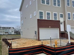 45312 Foghorn Way, California, MD 20619