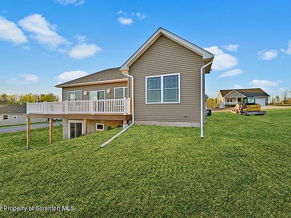 3rd image of 86 Mountainview Dr