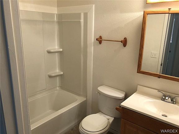 5th image of 377 Anna Cir
