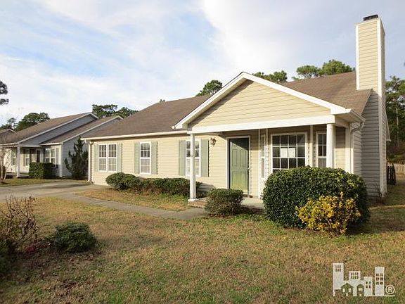 3rd image of 721 Brewster Ln