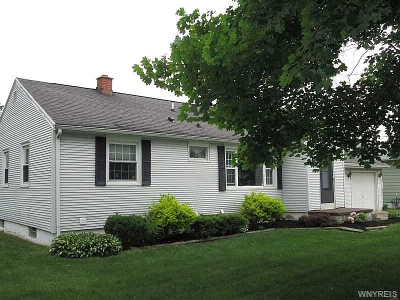 1st image of 20 Norma Dr