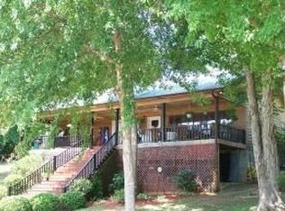 655 Holiday Dr, Dadeville, AL 36853