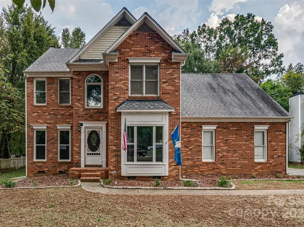 1615 J Shreffler Ct, Kannapolis, NC 28081
