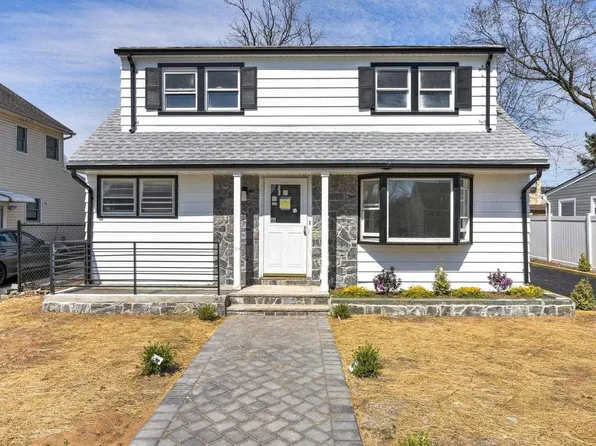 123 Oxford Ave, Saddle Brook, NJ 07663