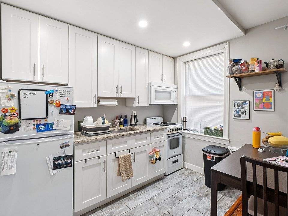 1st image of 3416 Spring Garden St #4