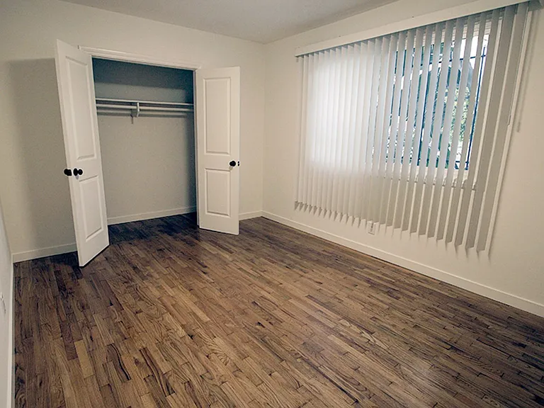 3375 Manning Ave. — Photo 12
