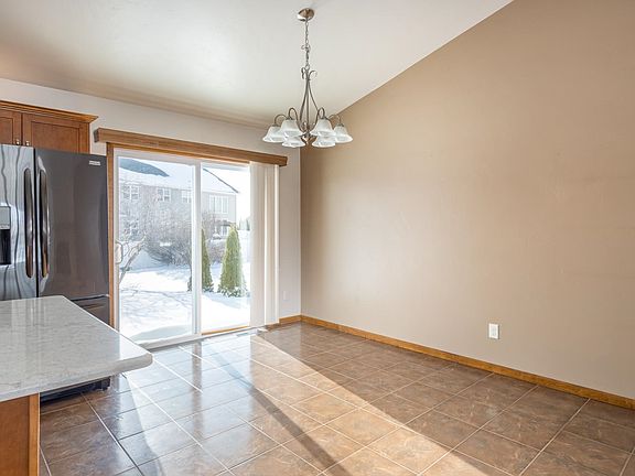 5th image of 1636 Pendleton Rd