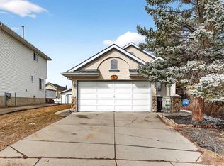 8 S Somerset Gate SW, Calgary, AB T2Y3C7