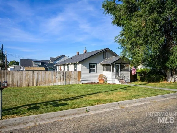 611 8th St S, Nampa, ID 83651