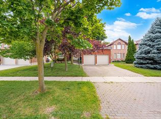 5640 Turney Dr, Mississauga, ON L5M4Y9